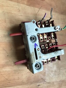 EGO YH80-159.13A.Links.Schalterblock Energieregler ,gebraucht und gut.