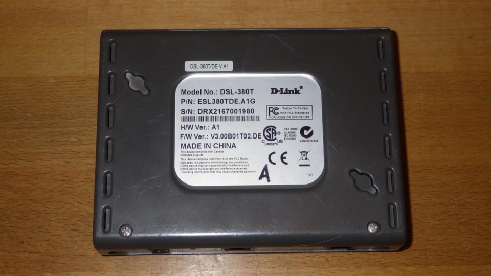 D-Link ADSL2+ Modem DSL-380T - Bild 2 von 3