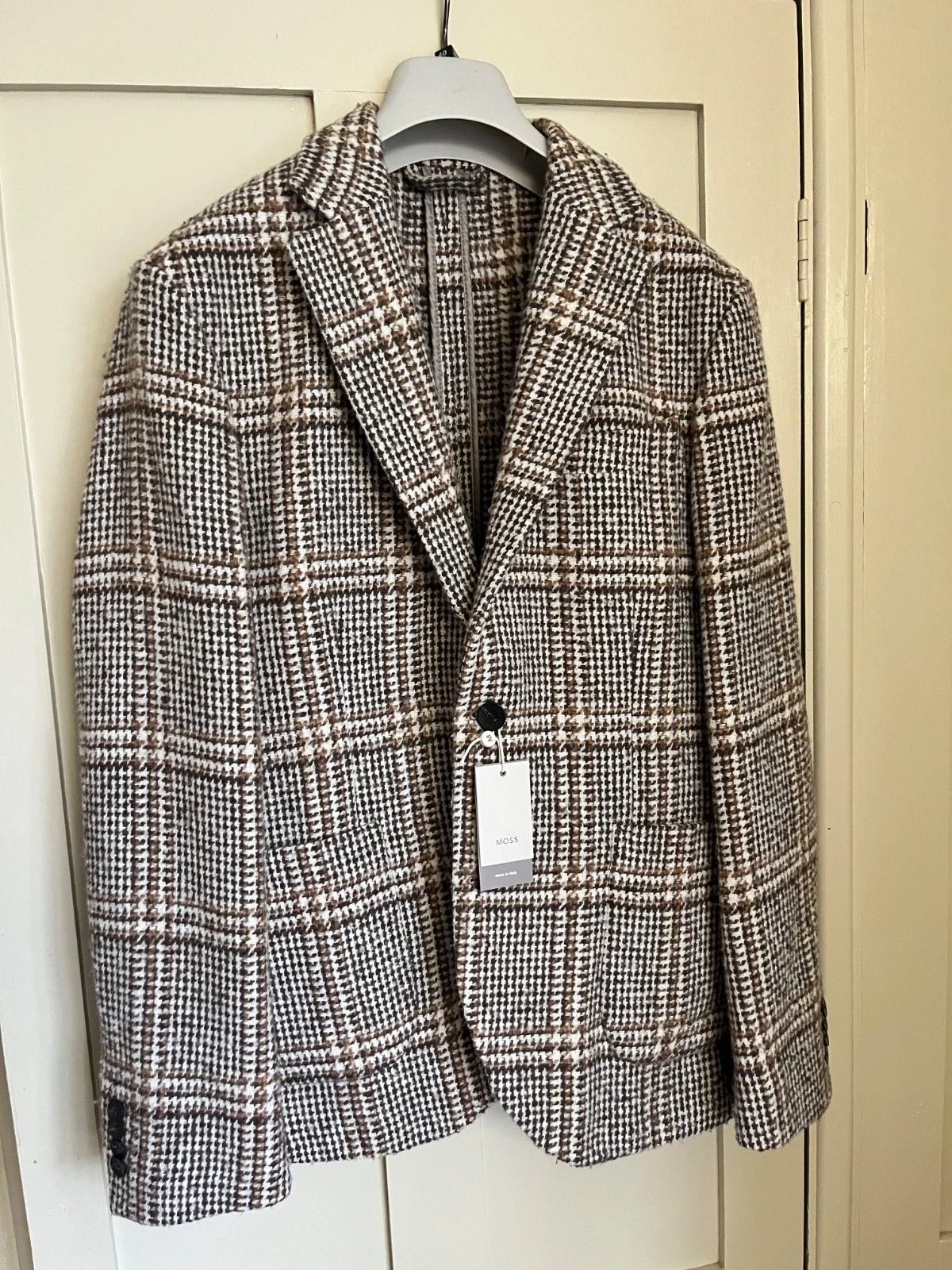 NEW: 2025 Moss London Designer Check Tweed Jacket Blazer Medium
Opens in a new window or tab
