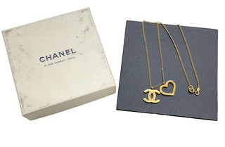Auth Chanel Coco Mark Heart Double Charm 04P Gold Necklace W/Box PP020022