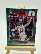 Panini 2024-25 Donruss Optic Tyler Herro Prizm #200 Miami Heat Basketball Card