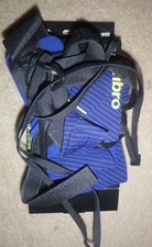 Umbro Soccer Kick Trainer dla sportowców w każdym wieku i na poziomach umiejętności, niebieski, Unise