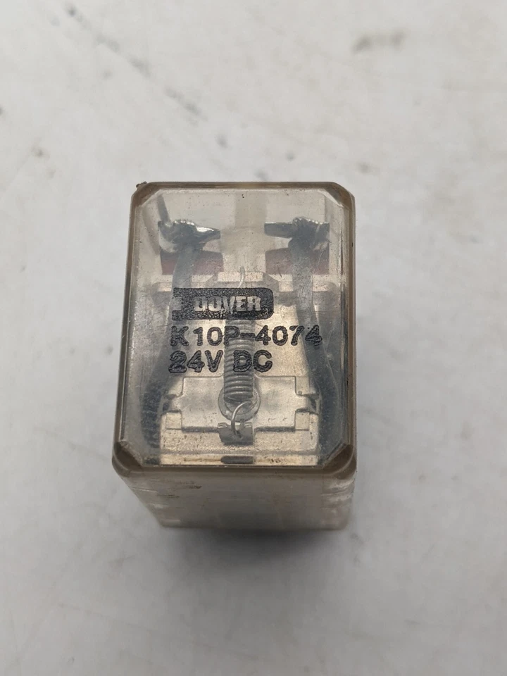 9 Piece Set Dover K10P-4074 Cube Relay 24 Volt DC 8 Blade Pin - Image 2 of 4