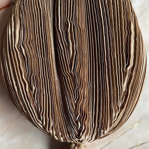 VINTAGE caramel tear drop bag flapper retro art deco tassels EUC - Picture 8 of 10