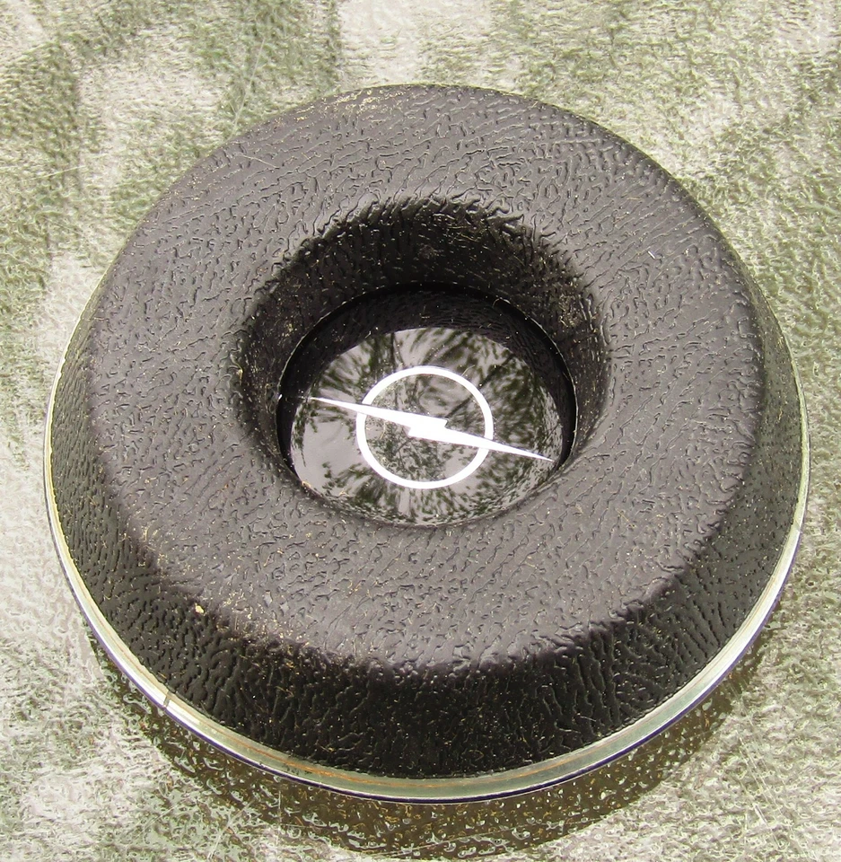 Botón de cuerno vintage OPEL hecho en Alemania #1361277 sin usar nuevo en stock GT. Manta Look nos Foto 3 de 4