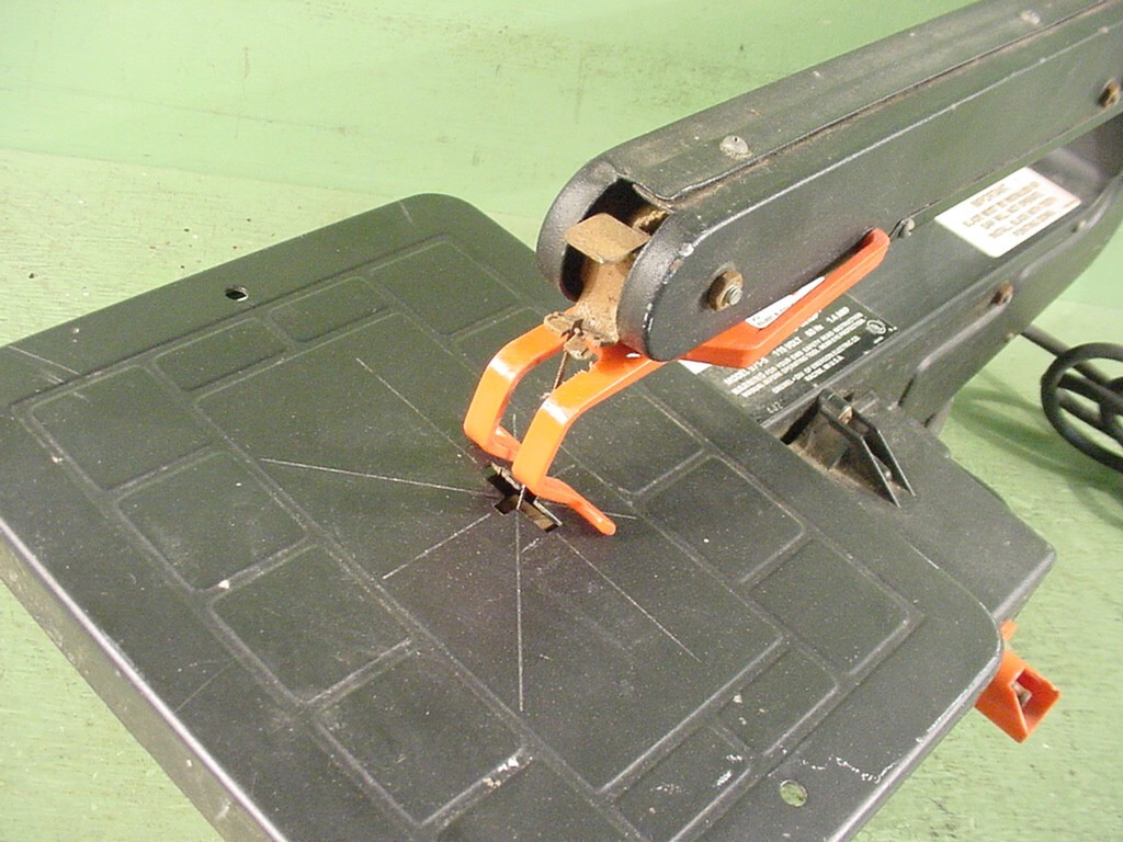 メンテナンス DREMEL moto-shop 15SCROLL SAW SANDER Dremel Moto-Shop 571-5 Scroll Saw Rescue - YouTube