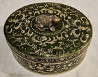 Jewelry  Box With Frog On Top. Oval Shaped with Gold Gilt Guilloche Finish. — photo 3