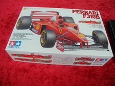 Schuco Tamiya The Car Alliance VW T1 und Ferrari F310B ( Bausatz ) unbespielt