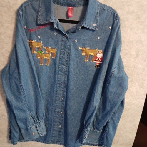Womens 2X Denim Top Embroidered Santa Reindeer Merry Christmas LS Button Up EUC
