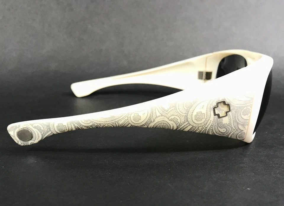 Gafas de sol Spy Optic reloj de arena blanco cachemir con lentes grises amarillas desvanecidas Foto 4 de 4