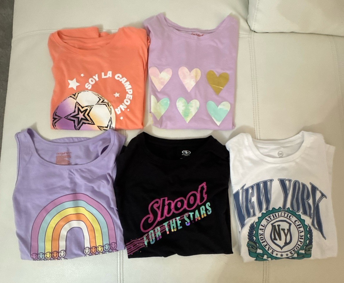 GIRLS CLOTHING LOT Size XXL 18 GRAPHIC TEES-image
