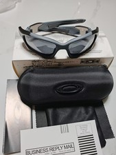 Oakley Pit Boss 2 Sunglasses Gorpcore OO9137-01 Gray Gun Metal New Box Set