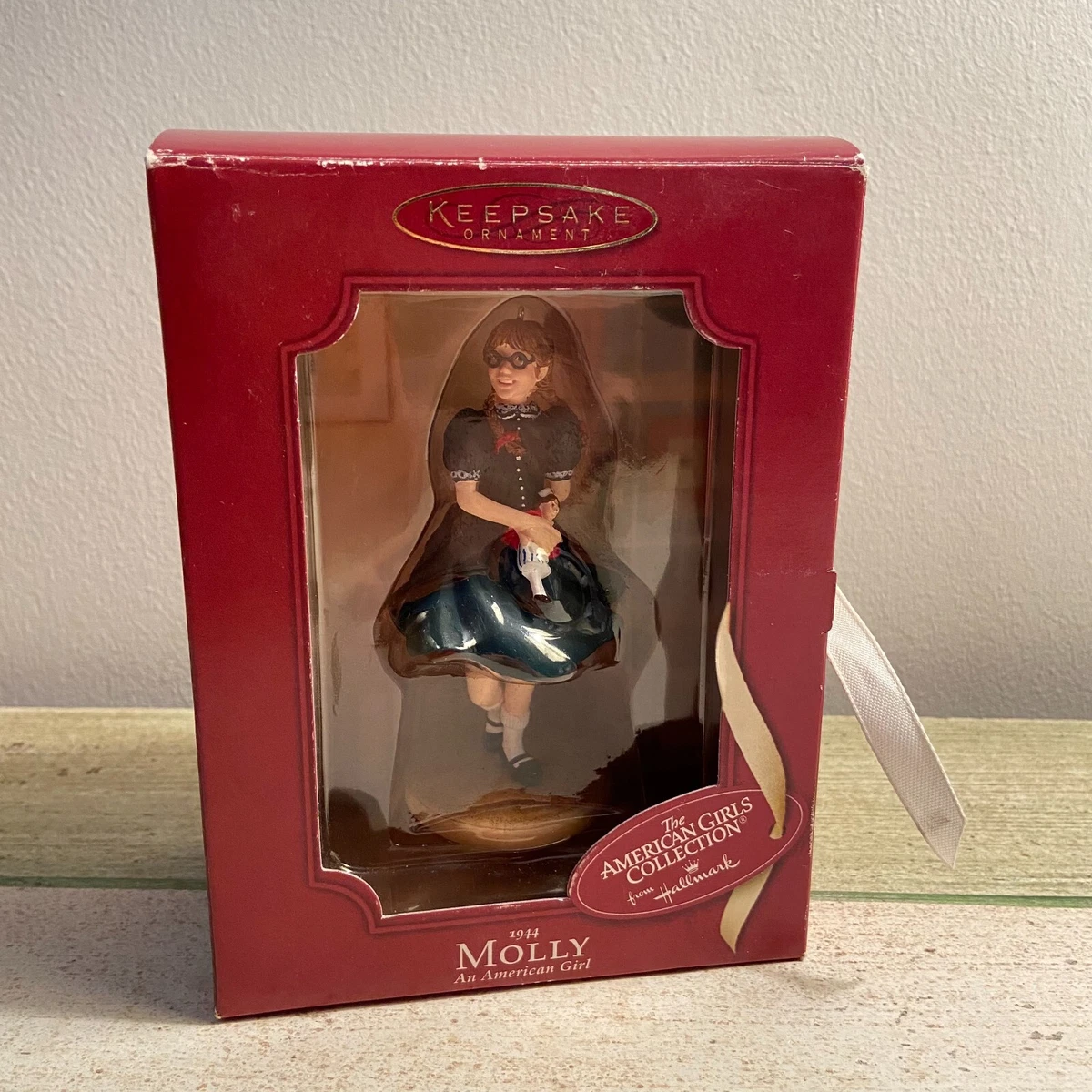 American Girl doll Molly RETIRED HTF Hallmark Keepsake Ornament in Box
