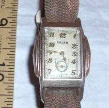 GRUEN ART DECO TANK GOLD FILLED MENS 17 JEWEL WRISTWATCH 1930s