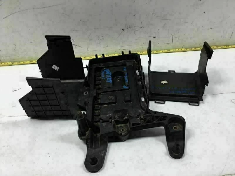 VOLKSWAGEN TIGUAN 2009 2.0 TSI BATTERY TRAY BOX HOLDER PANEL FACTORY - Image 2 of 4