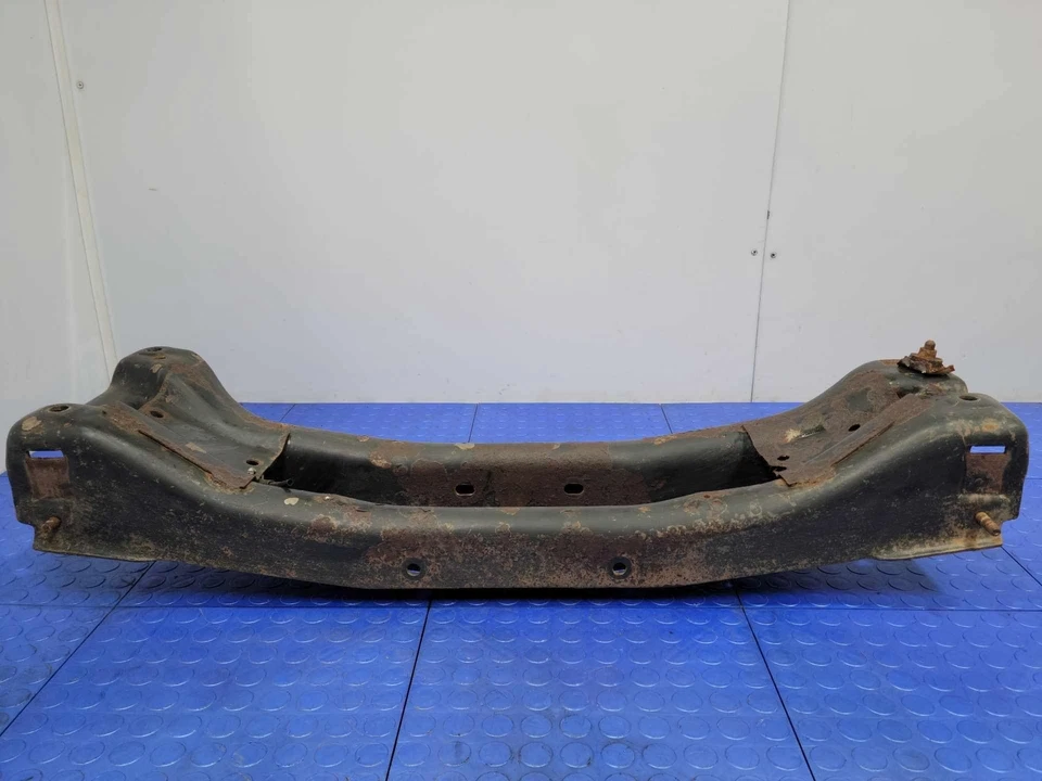 Subchasis travesaño trasero Pontiac Grand Am 99-05 genuino OEM 22607044 Foto 2 de 3