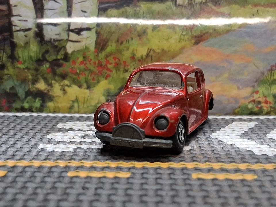 MATCHBOX LESNEY SUPERFAST No 15 VINTAGE VW VOLKSWAGEN 1500 Saloon - Image 3 of 4