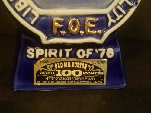 MR. BOSTON BOURBON BOTTLE FOE 78th Anniv. Eagles US Bicentennial Decanter 1975 - Picture 5 of 10