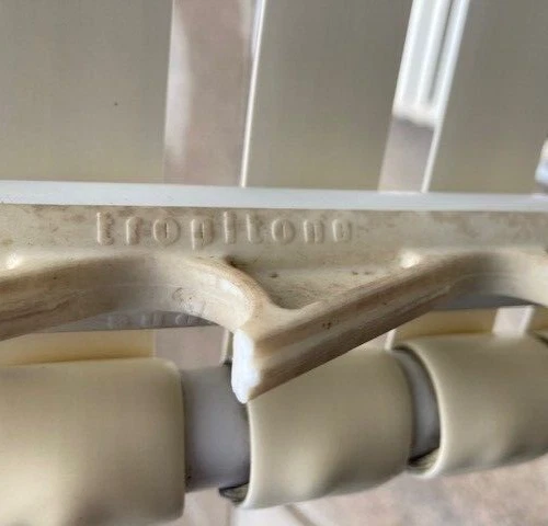 DOS TROPITONE COMM. DE COLECCIÓN (1986) CHAISE LOUNGES CON CORREA DE VINILO DE GRADO, ORIG. PROPIETARIO Foto 4 de 4