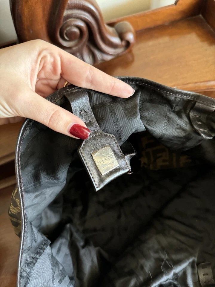 AUTHENTIC VINTAGE FENDI ROLL TOTE BAG ZUCCA - Image 4 of 4