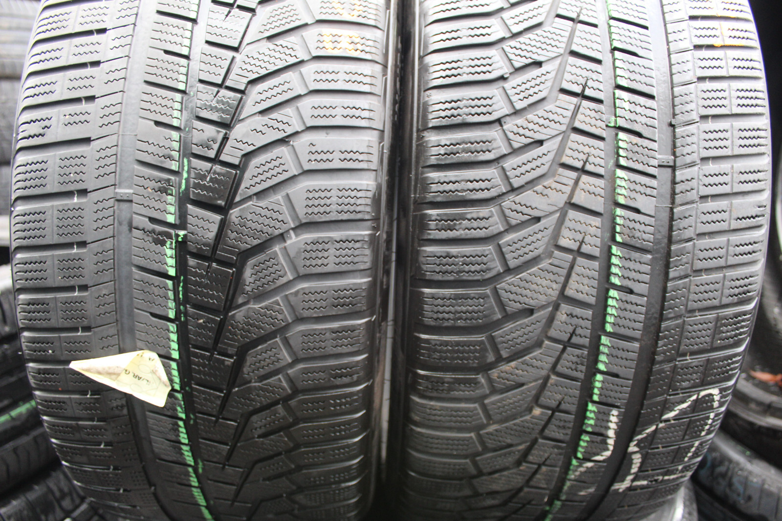 275 40 22 Hankook, Winter, XL, M+S, 107V, x2 A Pair 5.0mm (F1_tyres) FO L2980