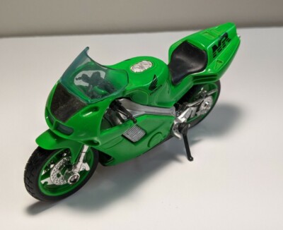 Maisto Green Honda NR Motorcycle 1/18 Diecast/Plastic Street Bike