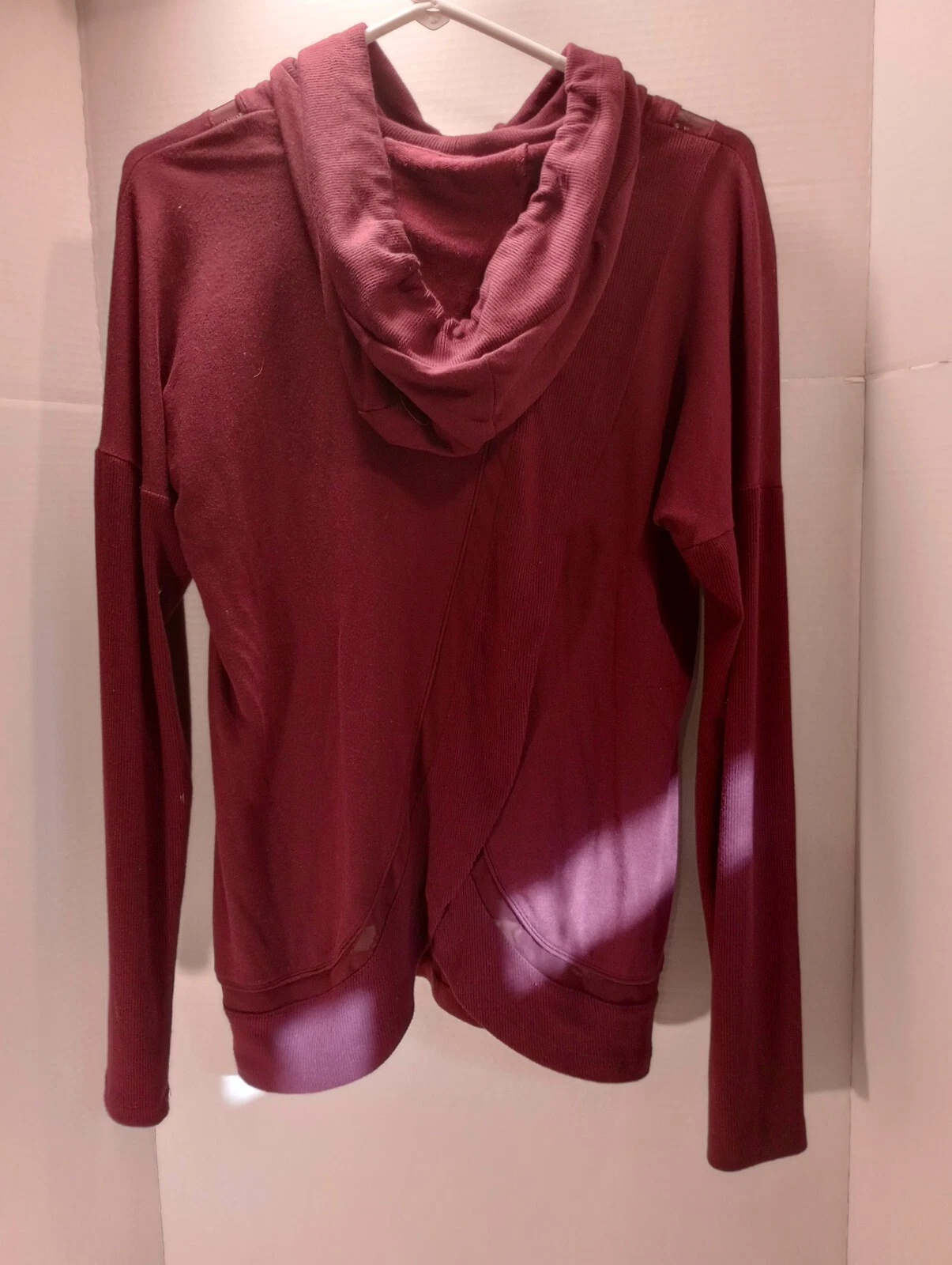 yogalicious flap back mesh accents hoodie