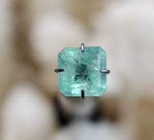 Beryl var. Emeraude 1.85 carats - Muzo Mine, Boyacá Department, Colombie