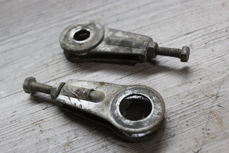 Suportes de ajuste de tensor de corrente braço oscilante Yamaha Rt100 1997  - Imagem 4 de 4