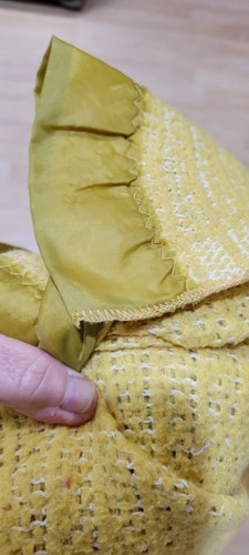 Vintage Chatham Waffle Weave Yellow, green satin Acrylic Blanket 74" x 76" - Picture 5 of 6