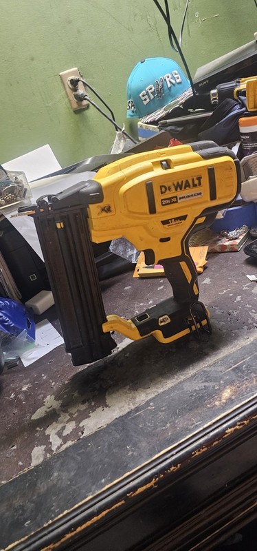 DEWALT DCN680 20V MAX XR 18 GA Brad Nailer Tool Only Brushless 