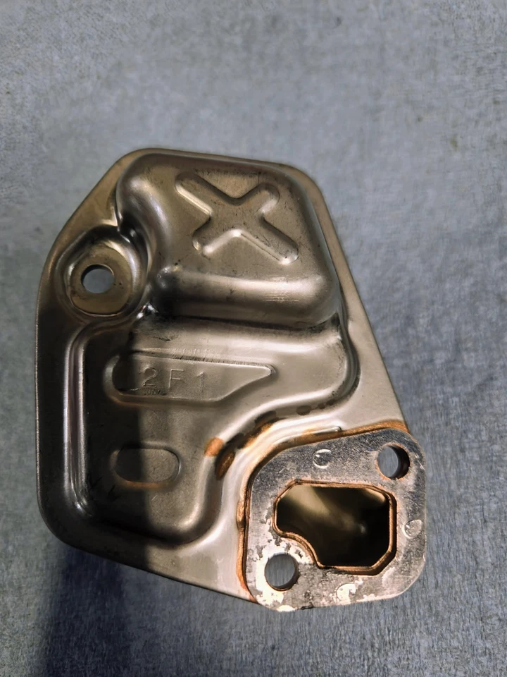 Silenciador de escape de motosierra ECHO CS-2511T OEM Foto 2 de 2