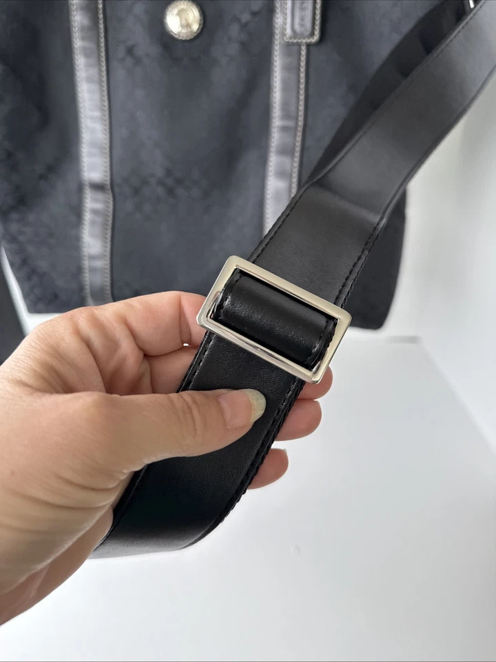 Bolso de hombro grande Coach Voyage negro de lona/cuero LEER Foto 4 de 4