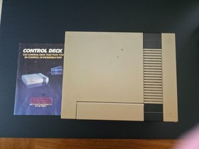 Nintendo NES Console Bundle Tested Working 2 Controllers Zapper Duck Hunt Mario