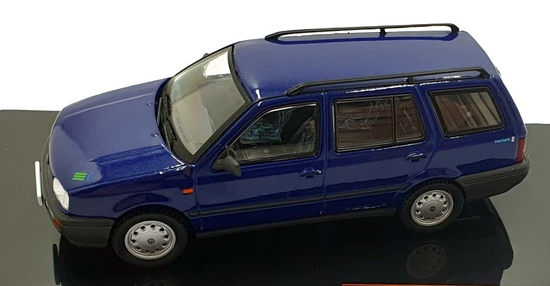 Volkswagen Golf (MKIII) Variant Ixo Models escala 1/43 CLC566N.22 - 1994 - Azul - Imagem 4 de 4