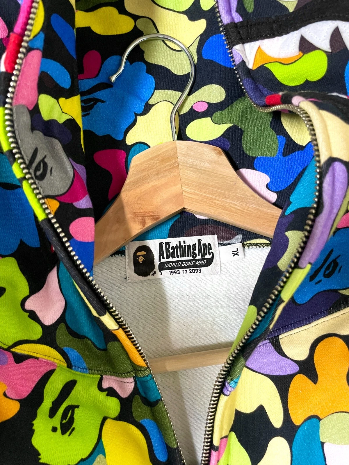 A BATHING APE (BAPE) Felpa con cappuccio multicolore mimetica squalo squalo cerniera intera taglia XL 2021 indossata una volta