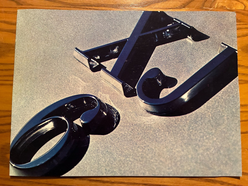 1973 Jaguar XJ6 Sales Brochure - Original - Nice Cond! - Full Color with Specs