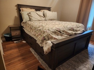 Queen Size Captains Bed Frame With 3 Large Drawers and 6 Small Drawers