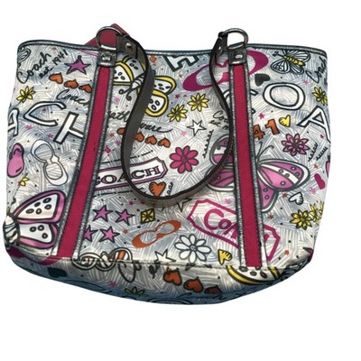 Coach Tote Bag Womens Medium Multicolor Graffiti Canvas Pink Lining Charm Hearts