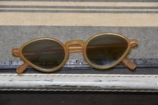 Vintage MADE IN USA Cats Eye SUNGLASSES Women's Tortoise Shell
