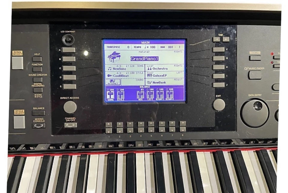 Piano digital Yamaha Clavinova CVP 303 excelente estado de funcionamento - Imagem 3 de 4