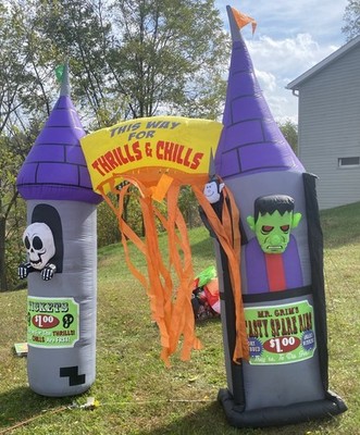 Halloween Inflatable Gemmy 9  Archway Spare Ribs  Castle Thrills And Chills