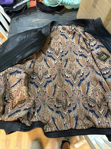 STUNNING Bullock & Jones Soft Black Leather Paisley Silk Lined Coat 48 XXL image 7