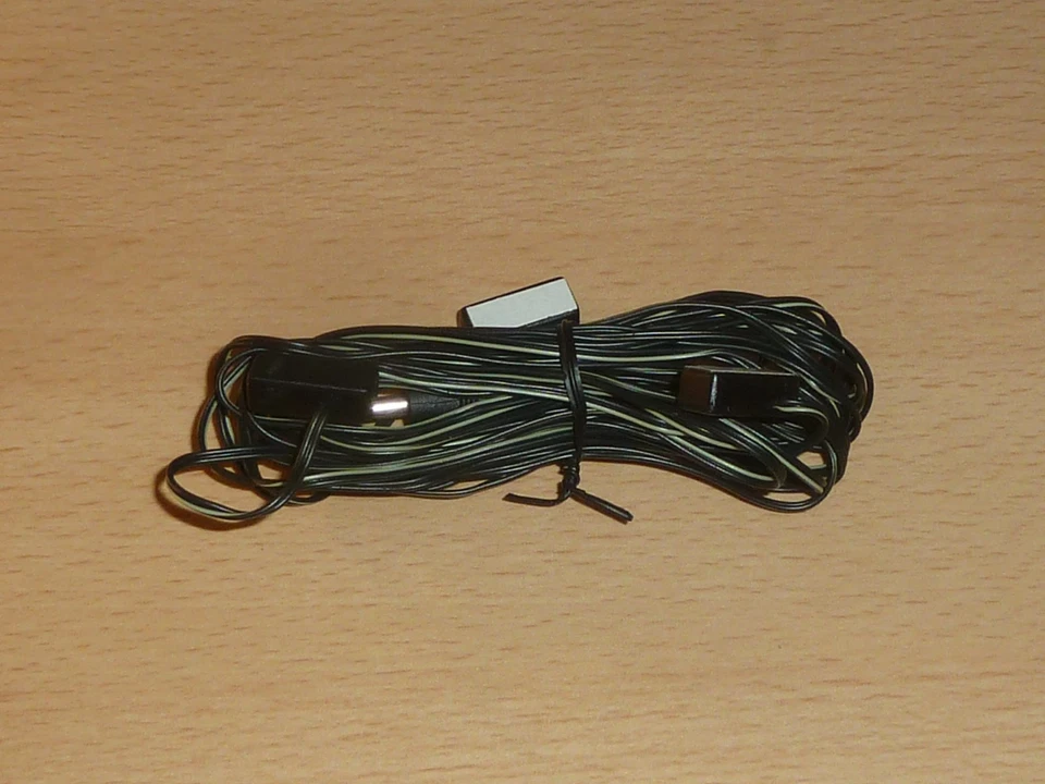 Infrarot-Extender Infrarot-Verlängerung mit drei externen IR-Sendern, 2,75m lang - Bild 1 von 1