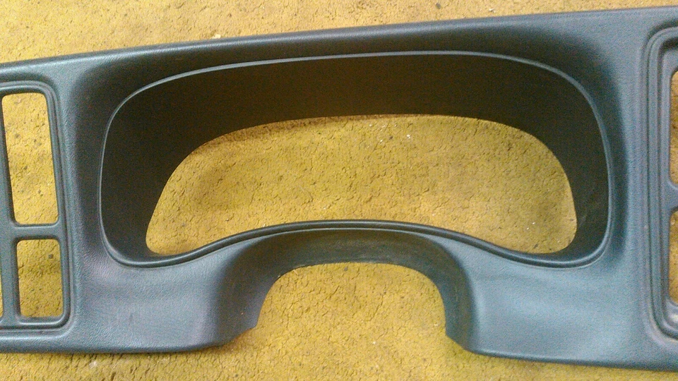 Chevrolet Silverado 1500 1999-2002 cuadro de instrumentos bisel grafito  Foto 4 de 4