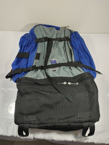 Vintage MEI convertible travel pack 