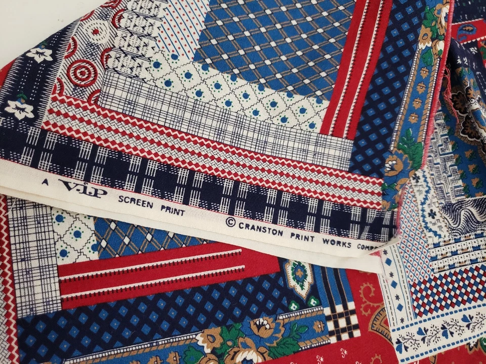 2/3 Yd, Vintage Red White Blue Western Log-Cabin Print Cranston, P955 Paisley US - Image 3 of 4