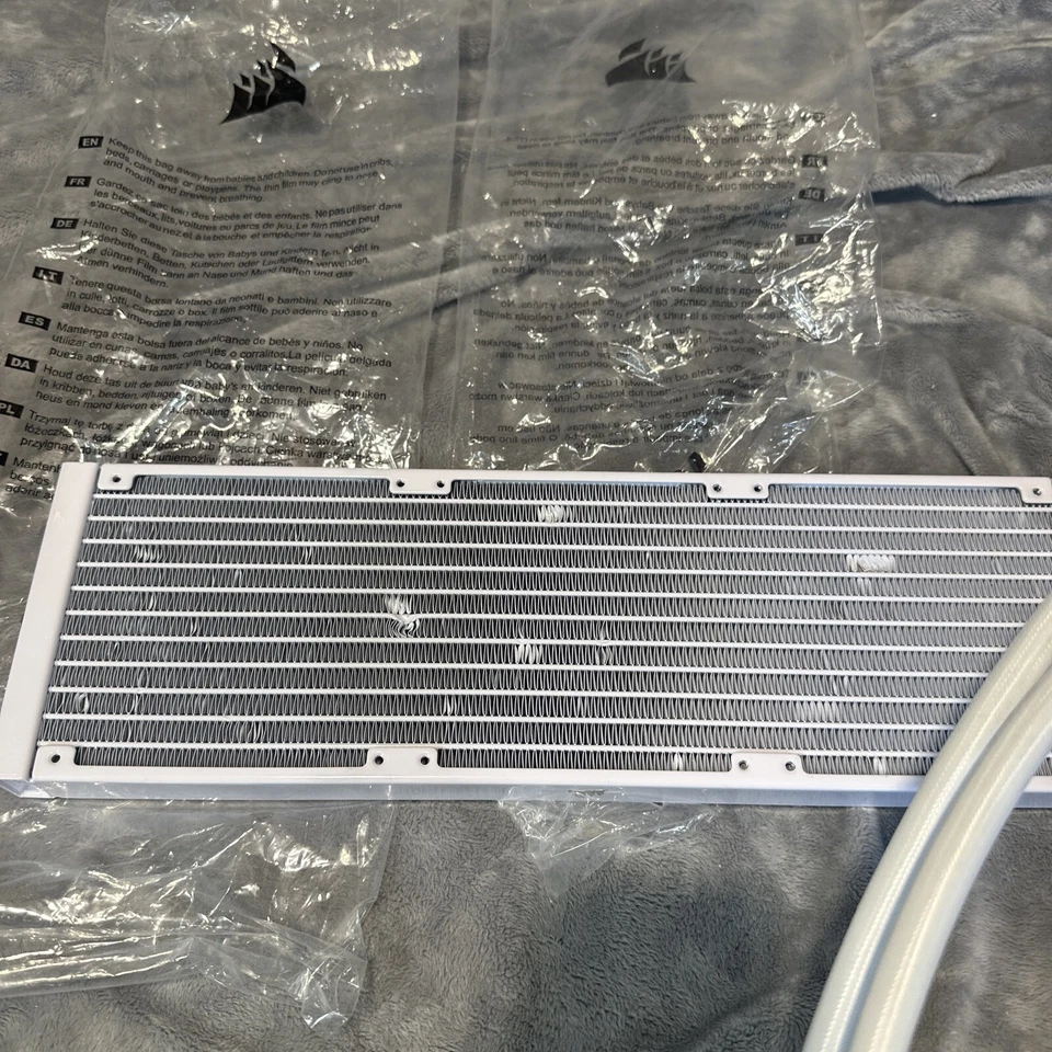 Corsair iCUE H150i ELITE CAPELLIX XT Liquid CPU Cooler, White READ - Image 3 of 4