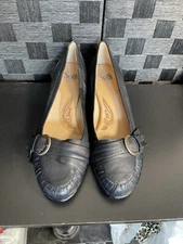 Sofft Shoes Size 10M Black Pinched Leather Loafer 1018001