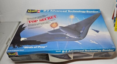 Revell 4577 Stealth B-2 Advanced Technology Bomber Model Kit 1:72